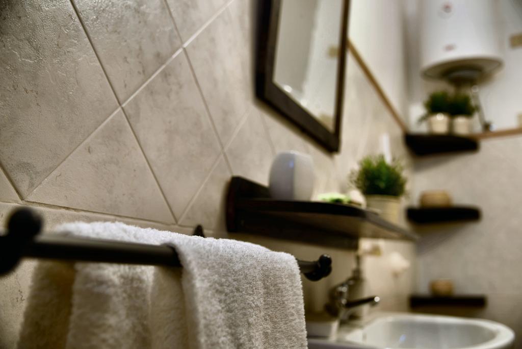 Real Teatro Umberto I Bed & Breakfast Palermo Exterior photo